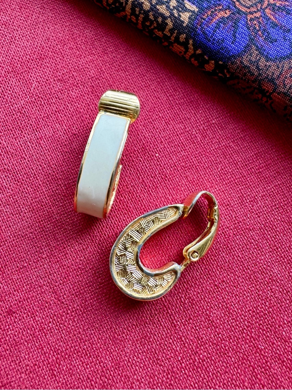 Vintage 1980s Ivory Enamel Gold Tone Crescent Clip-On Earrings